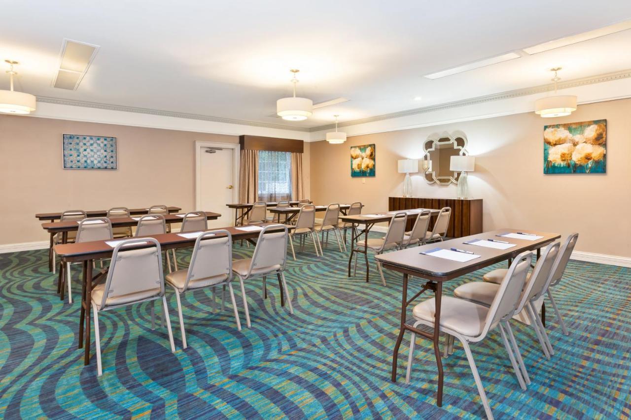 Hotel Express & North - Westfield By Ihg Carmel